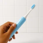 Portable Battery-Operated Electric Toothbrush (1 Pc) - Image 5