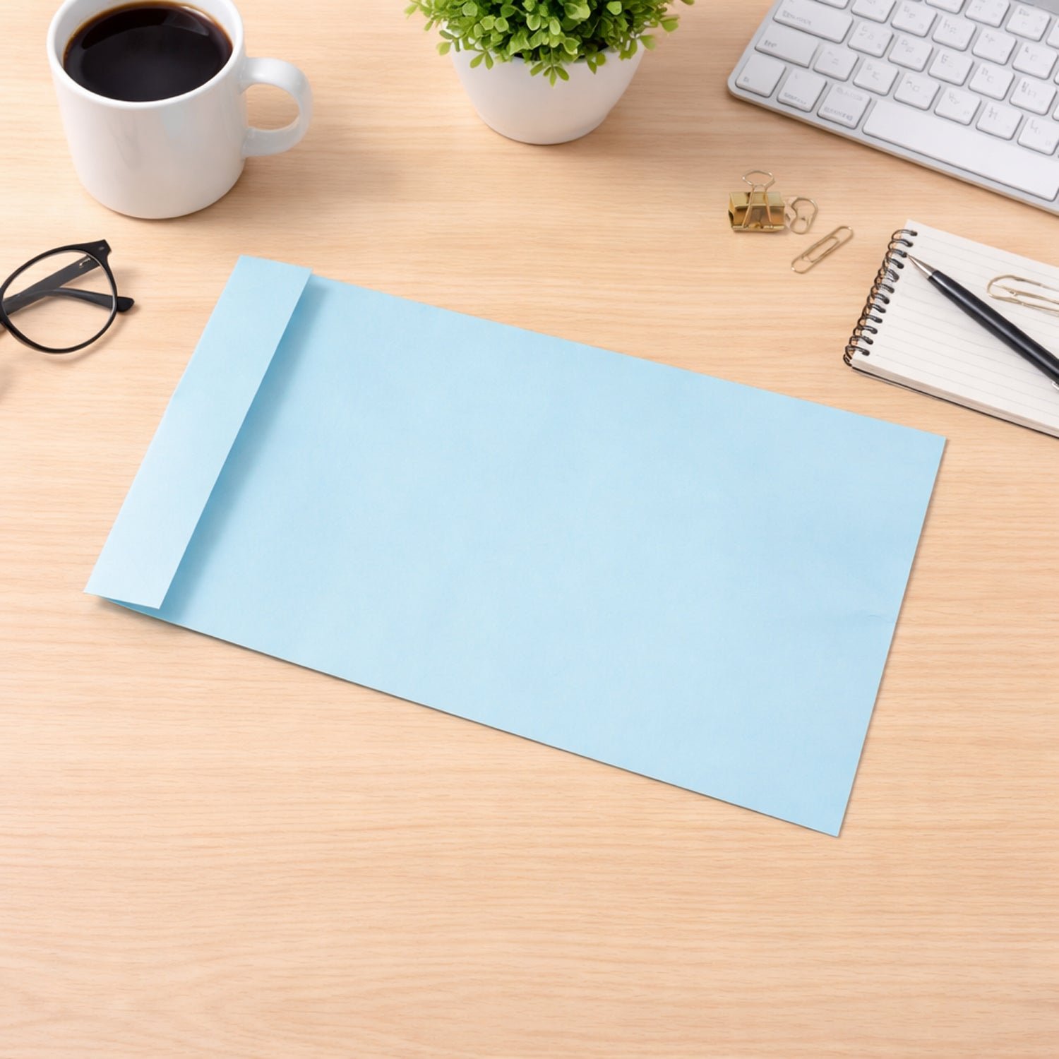 01_envelope_45822c7f-0a36-4f54-99e1-5a1d45d2865e.jpg Clothline Premium Extra Large Card Envelope (41x30cm, 1 Pc) - Image 1