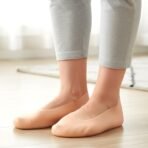 Silicone Heel Protector Socks – Gel Foot Care for Cracked Heels (1 Pair) - Image 2
