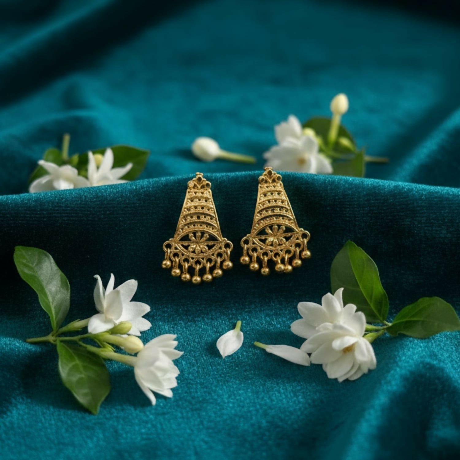 TPuc8mZDhb.jpg Royal Ethnic Gold Plated Jhumka | Fancy & Stylish Earrings - Image 1