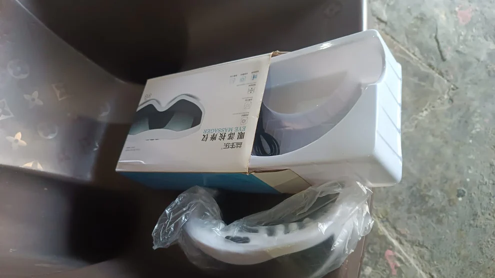 Electric Eye Massager with Adjustable Elastic Band (1 Pc) - Image 5