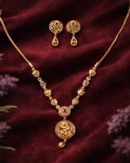 Classic Gold-Tone Floral Engraved Pendant Necklace Set with Designer Stud Earrings