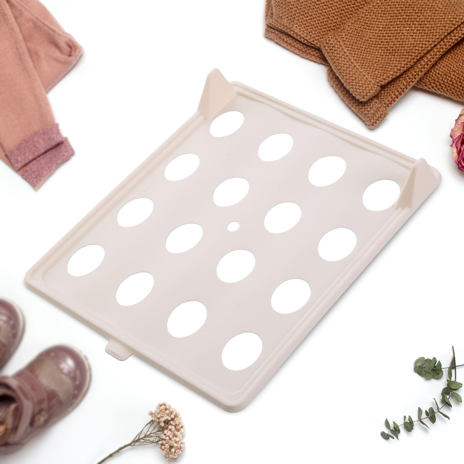 01_15089320-ca03-4d6c-aa03-33a41aff0872.jpg Stackable Shirt Clothes Folding Board (32×26 CM / 1 Pc) - Image 1