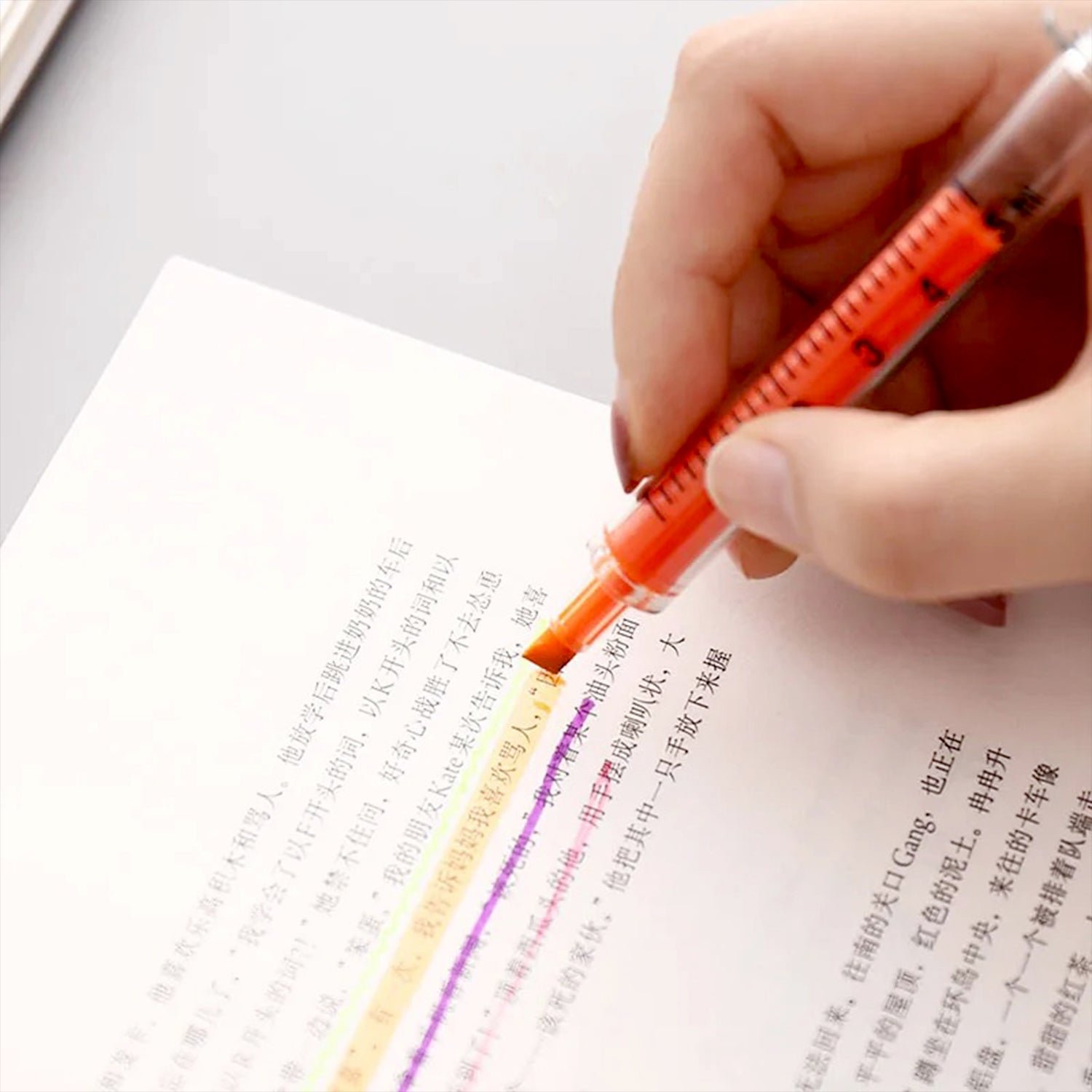 04_ab1a5c1f-223f-4d5d-b540-09a47025502f.jpg Creative Fluorescent Highlighter – Watercolor Marker for Kids, Study & Office (1 Pc) - Image 1