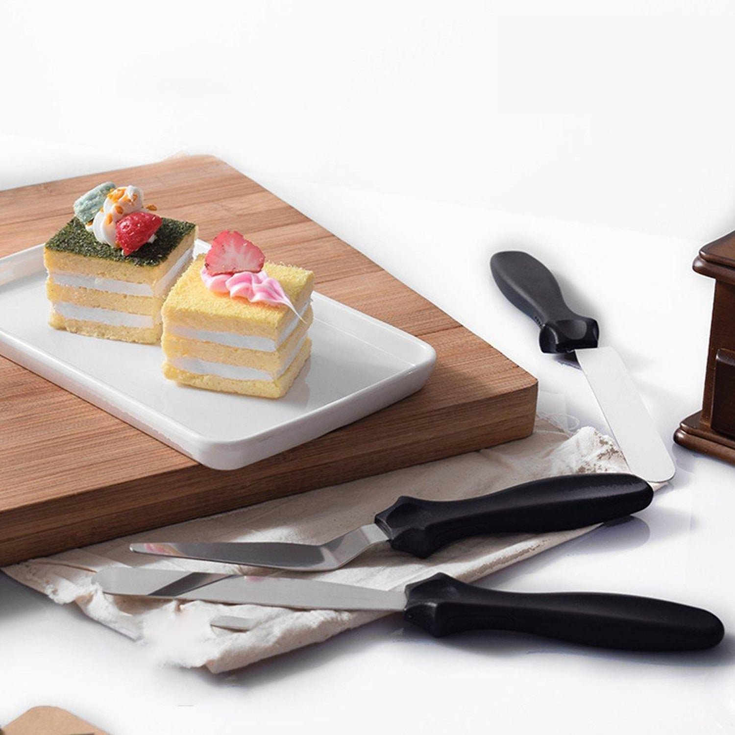 6_30e709eb-d2ed-4a7a-ad07-8afba6d4750e.jpg MULTI-FUNCTION STAINLESS STEEL CAKE ICING SPATULA FLAT ANGULAR TRIANGLE PALLET KNIFE SET - Image 1